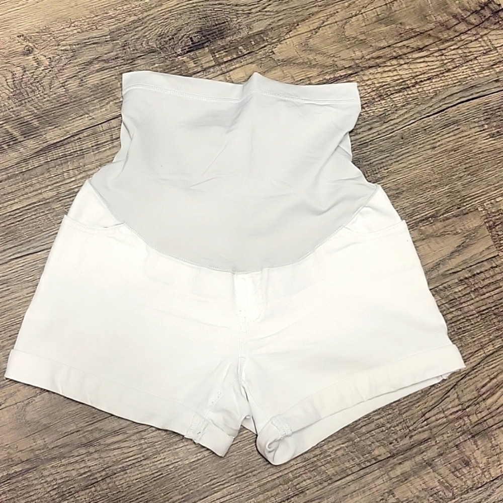 Maternity shorts